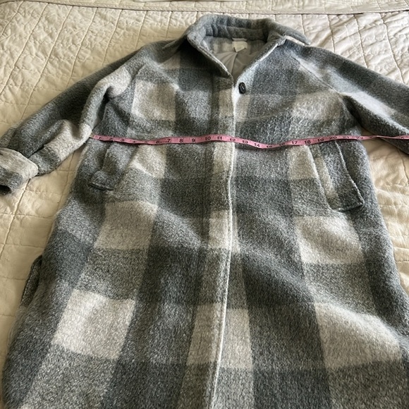 H&M Gray and White Plaid Coat - Picture 7 of 9